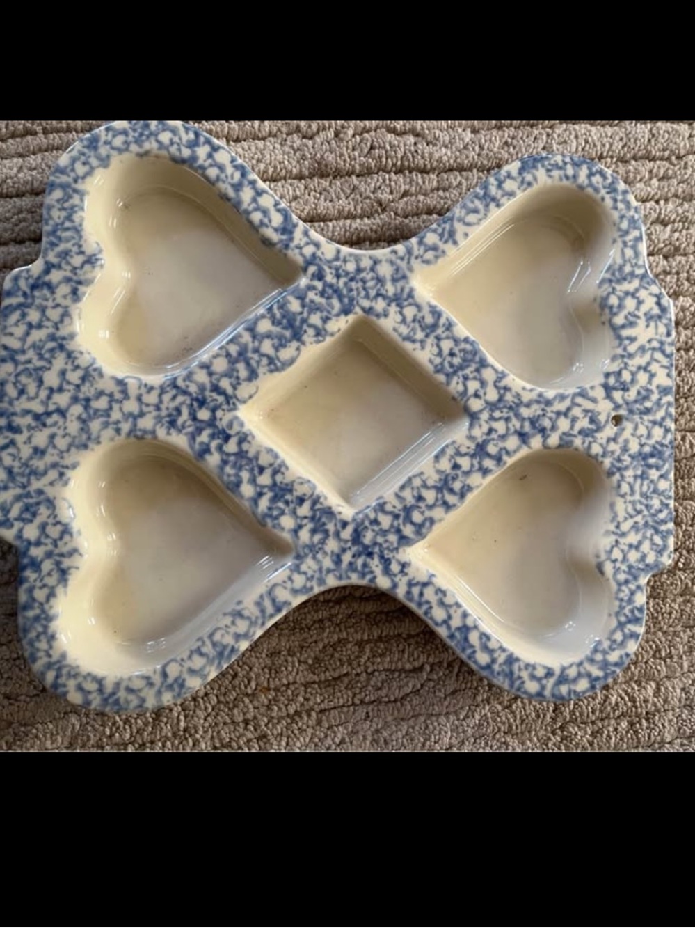 Blue and Cream Heart-Shaped Ceramic Baking Mold - Home Kitchen Bakeware